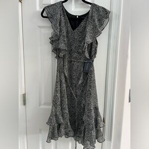 Tommy Hilfiger Black and White Patterned Women's Dress- size 8 NWT